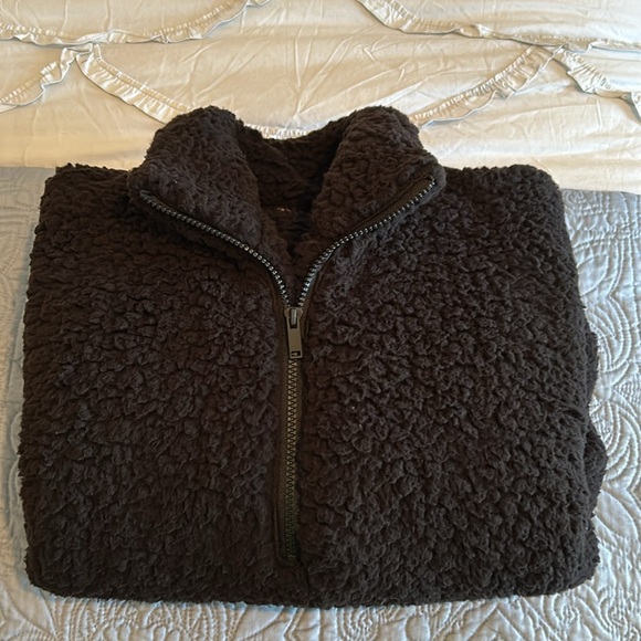 NWOT Express One Eleven Pullover - Picture 8 of 12